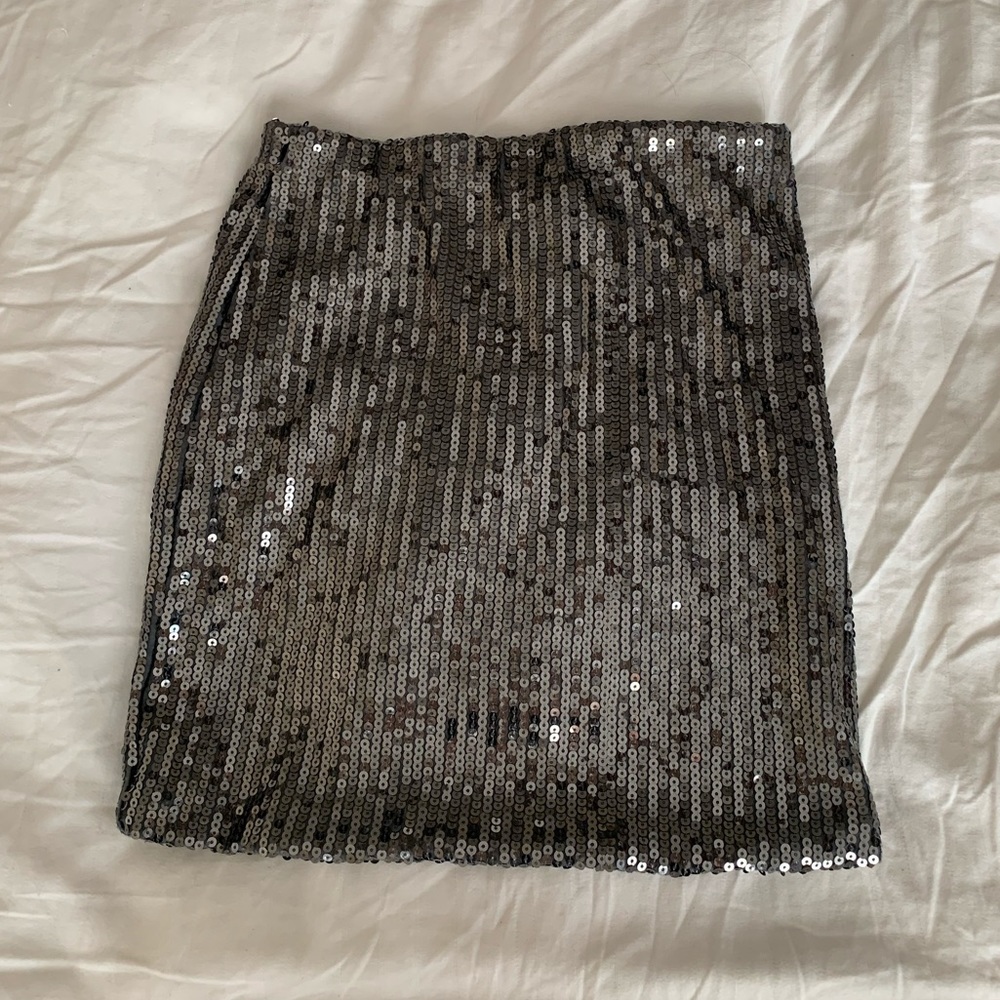 Xhilaration Sequin Skirt black/gray/silver XS